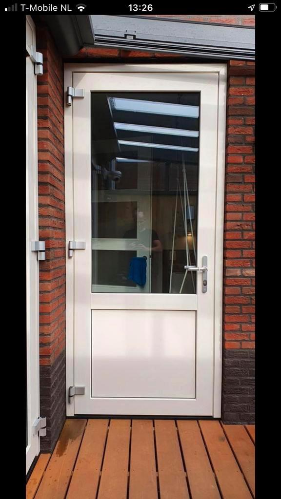 Kunststof kozijn met deur 1095*2460, Tuin en Terras, Schuttingen, Zo goed als nieuw, Kunststof, 1 tot 2 meter, Minder dan 3 meter