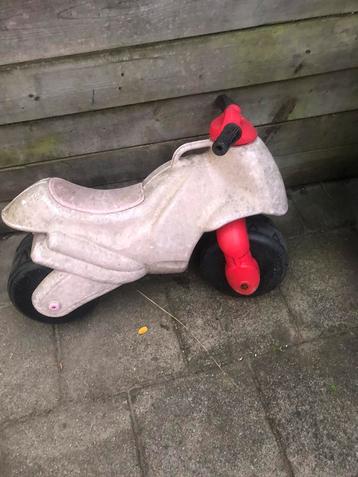 Loop motor/ scooter speelgoed beschikbaar voor biedingen