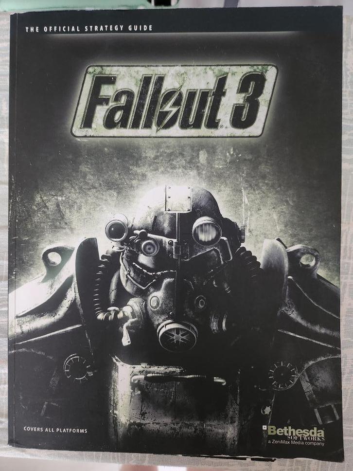 Fallout 3 The Official Strategy Guide 978-3940643223, Spelcomputers en Games, Games | Xbox 360, Zo goed als nieuw, Role Playing Game (Rpg)