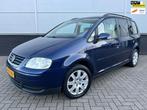 Volkswagen Touran 1.6-16V FSI AUT. 7-persoons - clima - trek, Auto's, Stof, 4 cilinders, Blauw, Euro 4