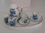 Miniatuur servies "vergeet-mij-nietjes" 5 delig 1:12, Ophalen of Verzenden, Zo goed als nieuw, Decoratie