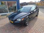 Volvo S40 2.4 I 103KW Geartronic 2006 Zwart, Auto's, 74 €/maand, Zwart, 700 kg, Zwart
