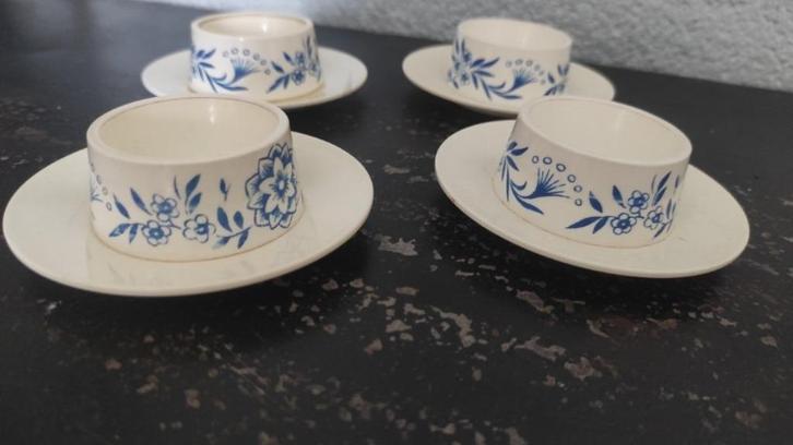 Vintage eierdopjes blauw wit bloemen Emsa 4x, Huis en Inrichting, Keuken | Servies, Gebruikt, Overige typen, Overige stijlen, Overige materialen