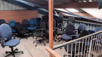 Bureau stoel beschikbaar voor biedingen