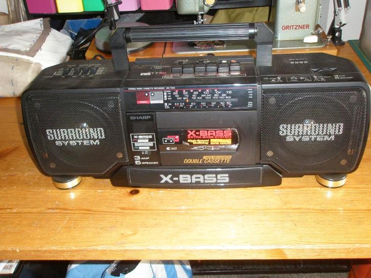 Sharp Radio-cassetterecorder type WQ-T352H, Audio, Tv en Foto, Radio's, Gebruikt, Radio, Ophalen of Verzenden