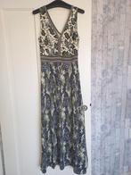 K- Design, Kleding | Dames, Ophalen of Verzenden, Zo goed als nieuw, Onder de knie