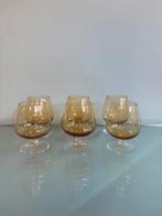 6 antieke okergele cognac / brandy glaasjes, Verzamelen, Glas en Borrelglaasjes, Ophalen of Verzenden, Zo goed als nieuw, Borrel- of Shotglas