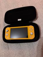 Nintendo Switch Lite Geel, Spelcomputers en Games, Ophalen of Verzenden, Geel, Zo goed als nieuw, Met beschermhoes of tas