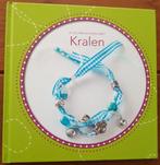 Hobbyboekje met ideeën voor knutselen met kralen, Ophalen of Verzenden, Gelezen, Overige onderwerpen