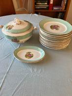 Frans servies Fragonard - 20 dinerborden + terrine, Antiek en Kunst, Ophalen