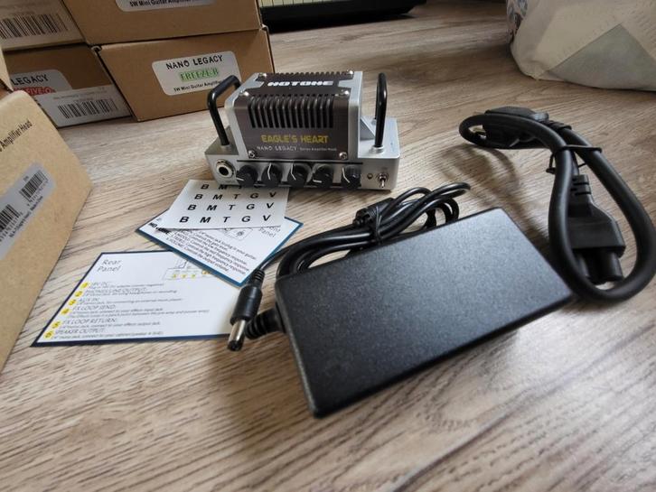 Hotone Nano Legacy Eagles Heart Versterker, Muziek en Instrumenten, Versterkers | Bas en Gitaar, Zo goed als nieuw, Gitaar, Minder dan 50 watt
