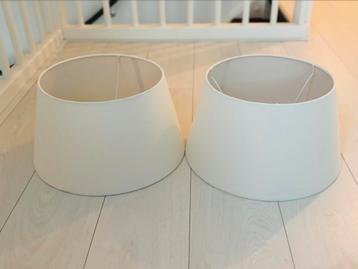 2 nieuwe creme kleurige lampenkappen! NIEUW! beschikbaar voor biedingen