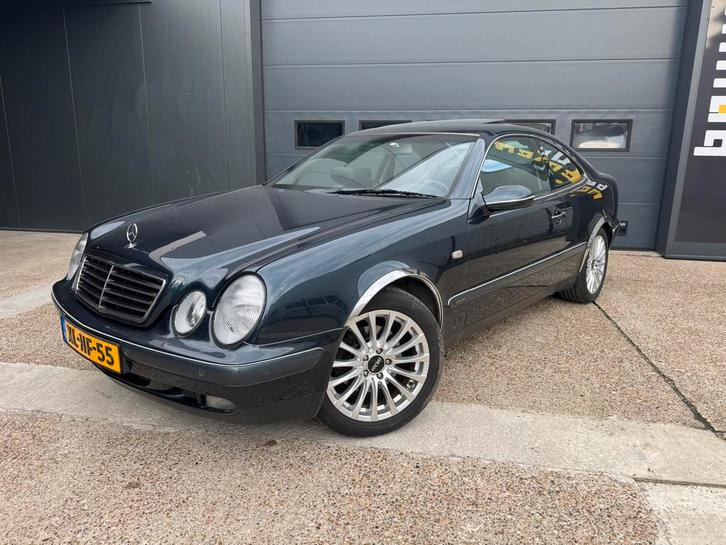 Mercedes-Benz CLK 3.2 Clk320 Coupe AUT 1999 Zwart Apk Nap, Auto's, Mercedes-Benz, Bedrijf, CLK, ABS, Airbags, Airconditioning