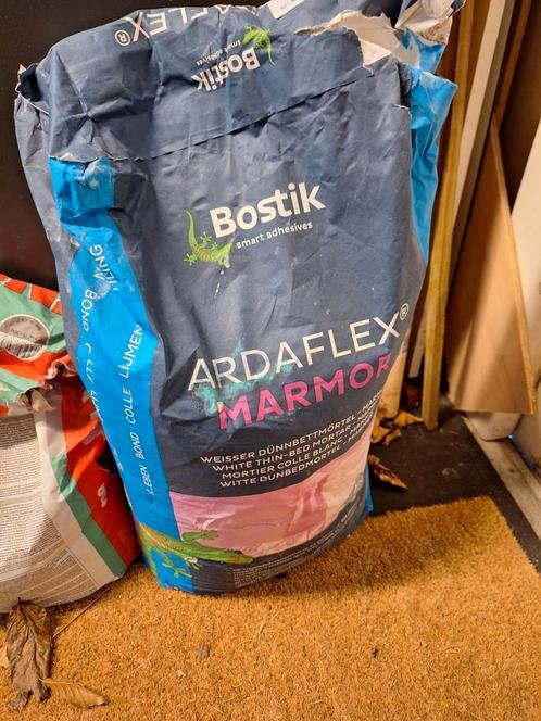 Bostik tegellijm., Doe-het-zelf en Verbouw, Tegels, Nieuw, Vloertegels, Overige materialen, 60 cm of meer, 10 m² of meer, Ophalen