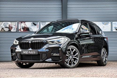 BMW X1 xDrive25e M-Sport M-Pakket /LED/PANODAK/ACC/HUD/HARMA, Auto's, BMW, Bedrijf, Te koop, X1, 4x4, ABS, Achteruitrijcamera