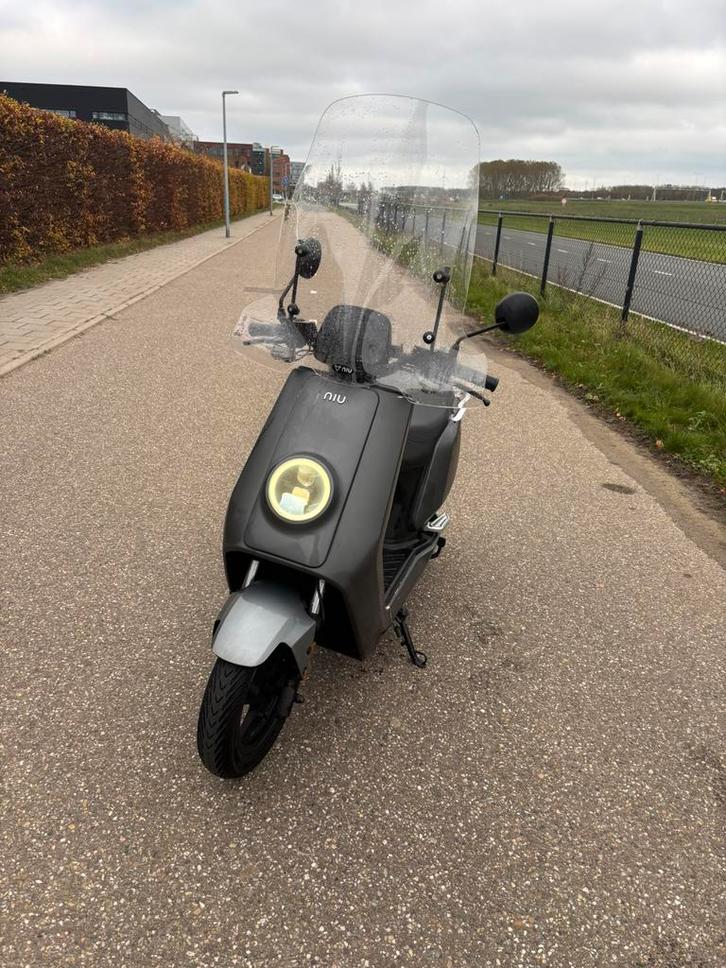 Niu n1s (evt incl opvoerset), Fietsen en Brommers, Scooters | Overige merken, Zo goed als nieuw, Elektrisch, Ophalen of Verzenden