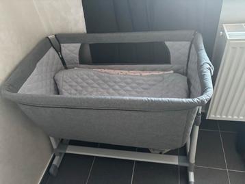 Meegroeiend Babybedje beschikbaar voor biedingen
