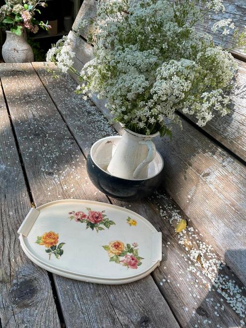 Erg leuk ovaal klein dienblad, Antiek en Kunst, Curiosa en Brocante, Verzenden