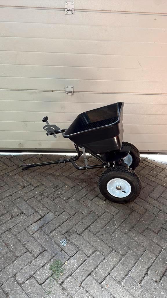 Kunstmest strooier voor achter zitmaaier, Tuin en Terras, Aarde en Mest, Mest, Ophalen