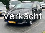 Renault Clio 1.6 E-Tech Hybrid 140 Intens (bj 2021), 28 km/l, 4 cilinders, Leder en Stof, Zwart