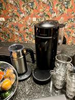 Nespresso Vertuo - compleet melkopschuimer, kopjes en koffie, Ophalen, Koffiemachine, Zo goed als nieuw, 1 kopje