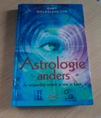G. Goldschneider - Astrologie anders, Ophalen of Verzenden, Zo goed als nieuw, Astrologie, Achtergrond en Informatie