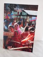 Marieke Van den Brink - Nepal & Tibet zgan, Boeken, Reisverhalen, Ophalen of Verzenden, Marieke Van den Brink, Zo goed als nieuw