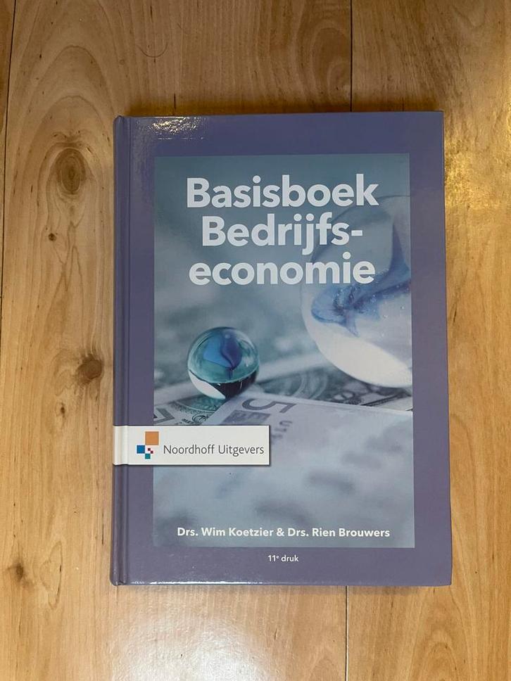 Basisboek Bedrijfseconomie - Drs. Wim Koetzier, Boeken, Studieboeken en Cursussen, Zo goed als nieuw, HBO, Beta, Ophalen of Verzenden