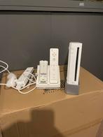 nintendo wii, Ophalen of Verzenden, Gebruikt, Met 2 controllers