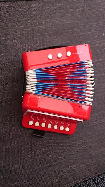 Kleine Accordeon - Prima Staat! beschikbaar voor biedingen