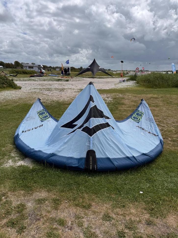 Naish Boxer 2025 8 meter kite, Watersport en Boten, Kitesurfen, Zo goed als nieuw, Kite, 8 m², Geen board, Ophalen of Verzenden