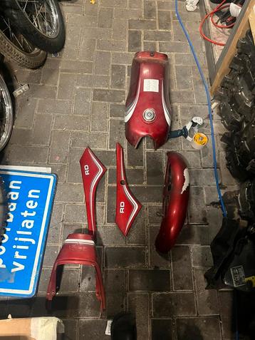 Yamaha rd50 rd50mx kappen en tank beschikbaar voor biedingen