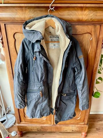 Moscow jas dames maat m beschikbaar voor biedingen