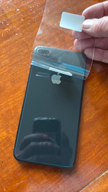 Achterkant behuizing iPhone. beschikbaar voor biedingen