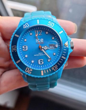 Ice watch met nieuwe batterij beschikbaar voor biedingen