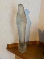 Mariabeeld van glas, Ophalen