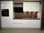 Showroom Hoogglans Wit rechte keuken, Huis en Inrichting, Keuken | Complete keukens, Ophalen, Wit, Nieuw, Enkelwandige keuken