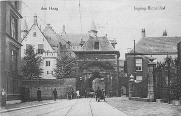 (377-491-035) Den Haag Ingang Binnenhof beschikbaar voor biedingen