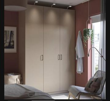 ZGAN Pax kast IKEA grijsbeige 100 x 201 inclusief inrichting