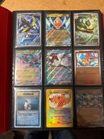 Map met pokemon kaarten en veel pikachu, Hobby en Vrije tijd, Verzamelkaartspellen | Pokémon, Ophalen of Verzenden, Gebruikt, Meerdere kaarten