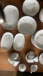 Servies Mutschenreuter Porselein Bavaria met een zilver rand, Ophalen