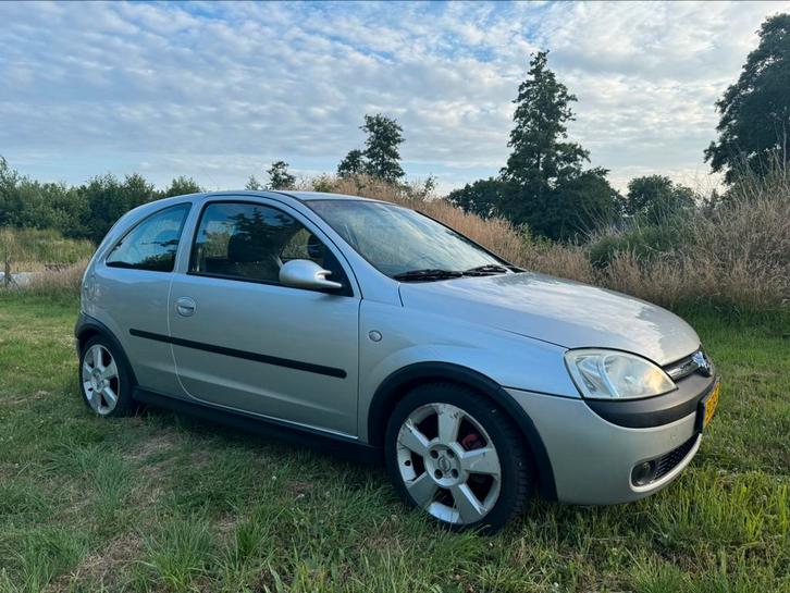 Opel Corsa GSI 1.8 16V 3D 2003 Grijs met 14 maanden APK, Auto's, Opel, Particulier, Corsa, ABS, Airbags, Airconditioning, Alarm