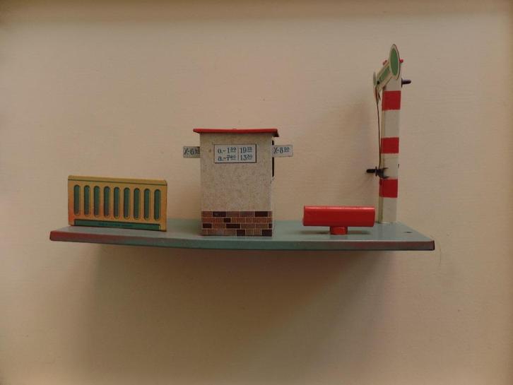 Seinpaal / gebouw / halte, Hobby en Vrije tijd, Modeltreinen | H0, Gebruikt, Brug, Tunnel of Gebouw, Wisselstroom, Overige merken