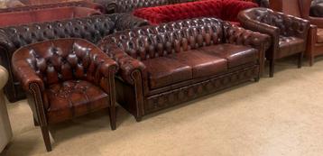 Prachtig Chesterfield Bankstel 3+1+1 Zits Bruin. beschikbaar voor biedingen