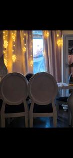 Gordijnen van Leen Bakker
Vier stuks.
Verduisterend en warmt, Huis en Inrichting, Ophalen of Verzenden, Zo goed als nieuw, 200 cm of meer