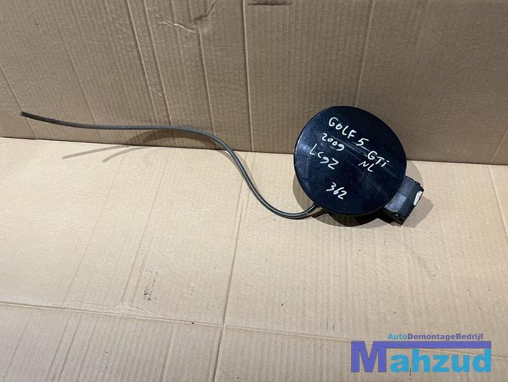 VW GOLF 5 Zwart LC9Z Tankklep 2003-2009, Auto-onderdelen, Carrosserie en Plaatwerk, Deur, Volkswagen, Gebruikt, Ophalen of Verzenden