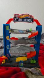 Hot Wheels City Stuntgarage Speelset + 3 autotjes, Racebaan, Ophalen of Verzenden, Zo goed als nieuw, Hot Wheels