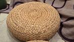 Voetenbank Ikea (bananenvezels, rotan), Huis en Inrichting, Banken | Voetenbanken en Poefen, Ophalen, Gebruikt, Rond, 50 tot 75 cm
