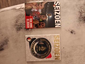 Verschillende Feyenoord verzamel artikelen beschikbaar voor biedingen