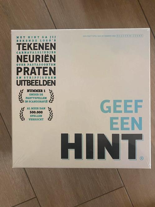 Spel NIEUW in plastic “geef een hint”, Hobby en Vrije tijd, Gezelschapsspellen | Bordspellen, Nieuw, Ophalen